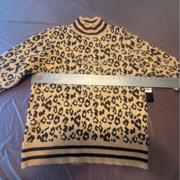 NWT bebe Women's Leopard Cowl Neck Sweater - Cream and Brown Size Large - Picture 9 of 10